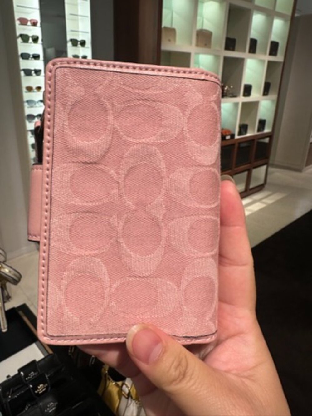 NWT Coach CDF13 Medium Corner Zip Wallet Signature Denim Light Pink/Gold Tone - Picture 4 of 11